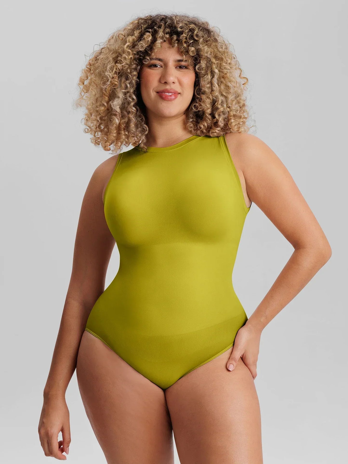 🏆LUCKYSONG® Body de uso diario sin costuras con escote redondo y textura suave.