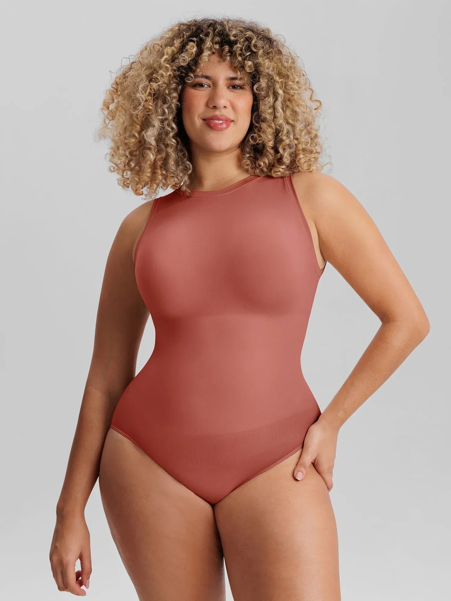 🏆LUCKYSONG® Body de uso diario sin costuras con escote redondo y textura suave.