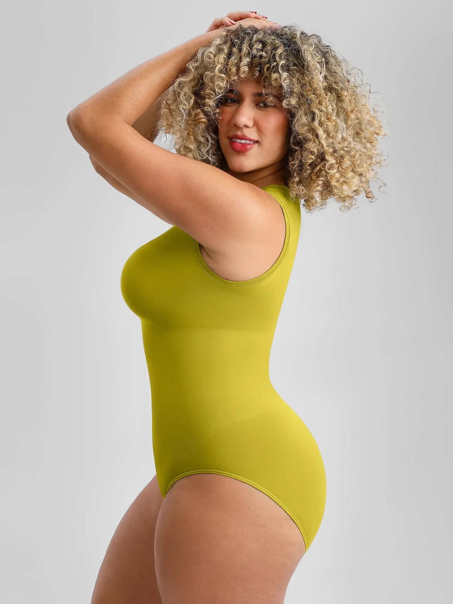 🏆LUCKYSONG® Body de uso diario sin costuras con escote redondo y textura suave.