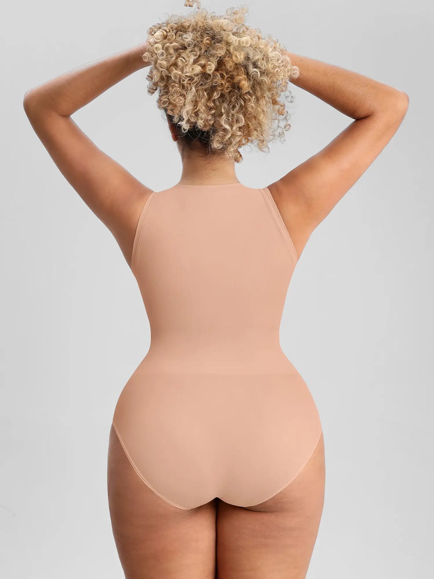 🏆LUCKYSONG® Body de uso diario sin costuras con escote redondo y textura suave.